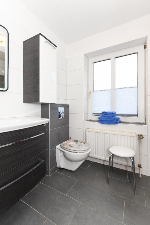 Ferienwohnung Juist Inselhaus Am Deich Neuharlingersiel Luaran gambar
